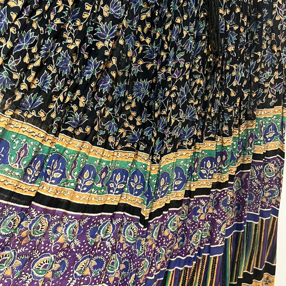 Fun vintage maxi!